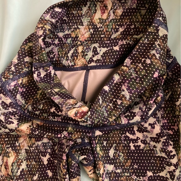 LULULEMON Women's Iris Wunder Under Crop Legging Luxtreme Activewear Multicolor - Picture 12 of 12